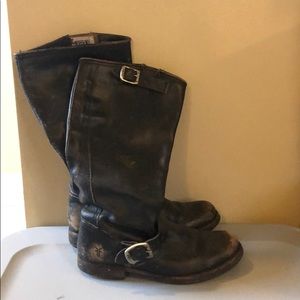 Distressed Frye Veronica boots